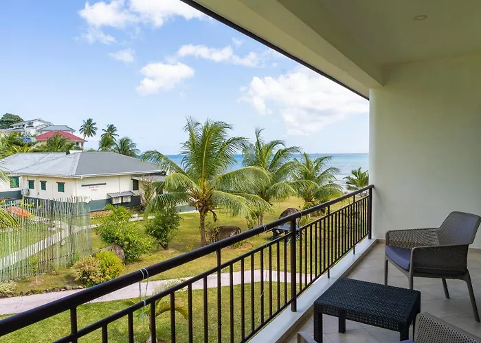Beach Cottages * Bel Ombre