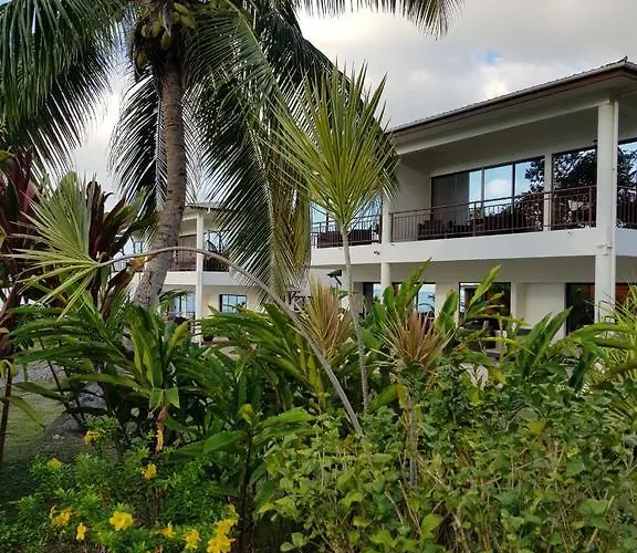 Beach Cottages * Bel Ombre
