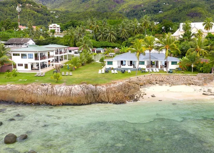 Beach Cottages * Bel Ombre